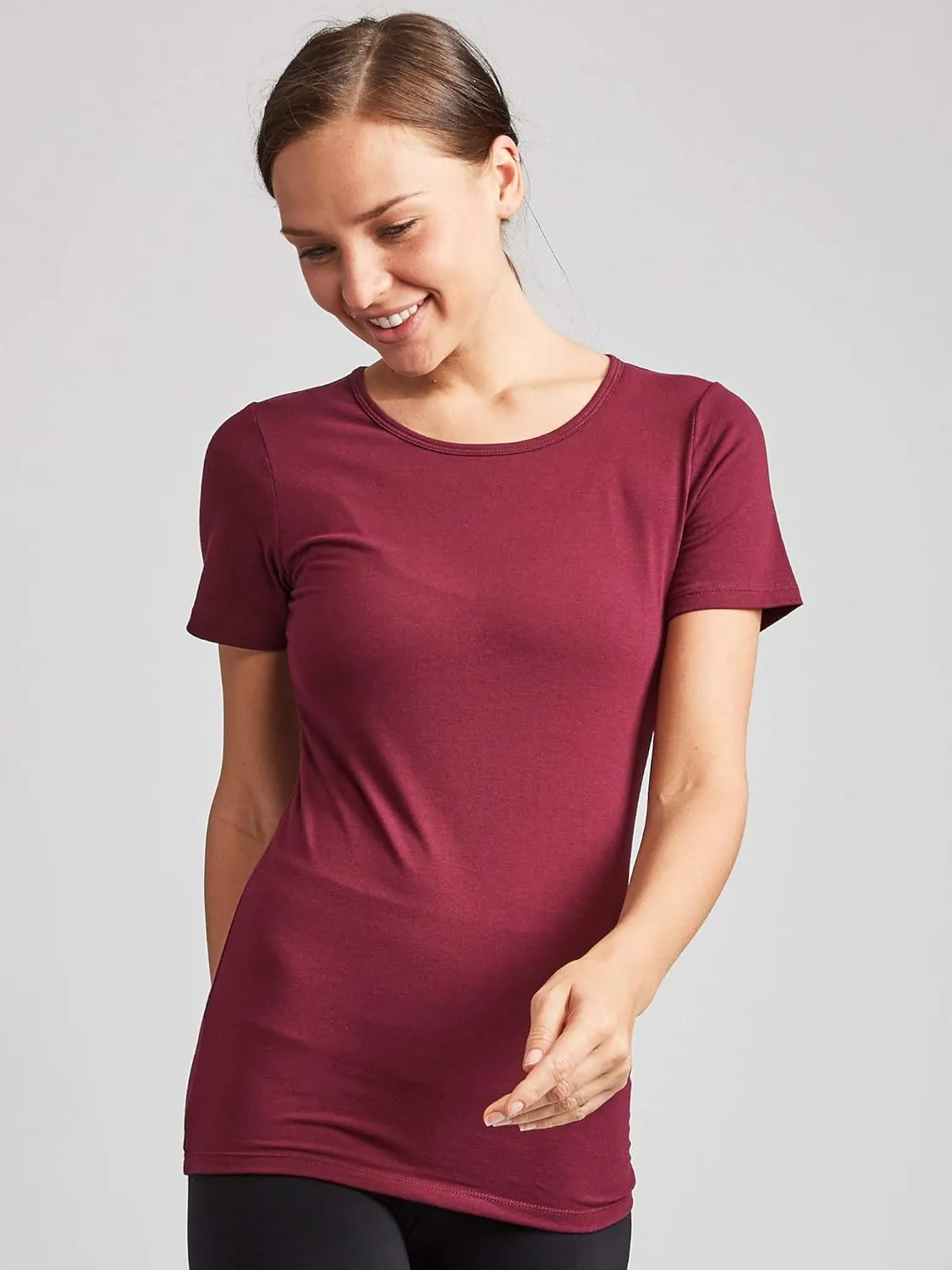 Kalon Women's 4-Pack Scoop Neck T-Shirt Base Layer