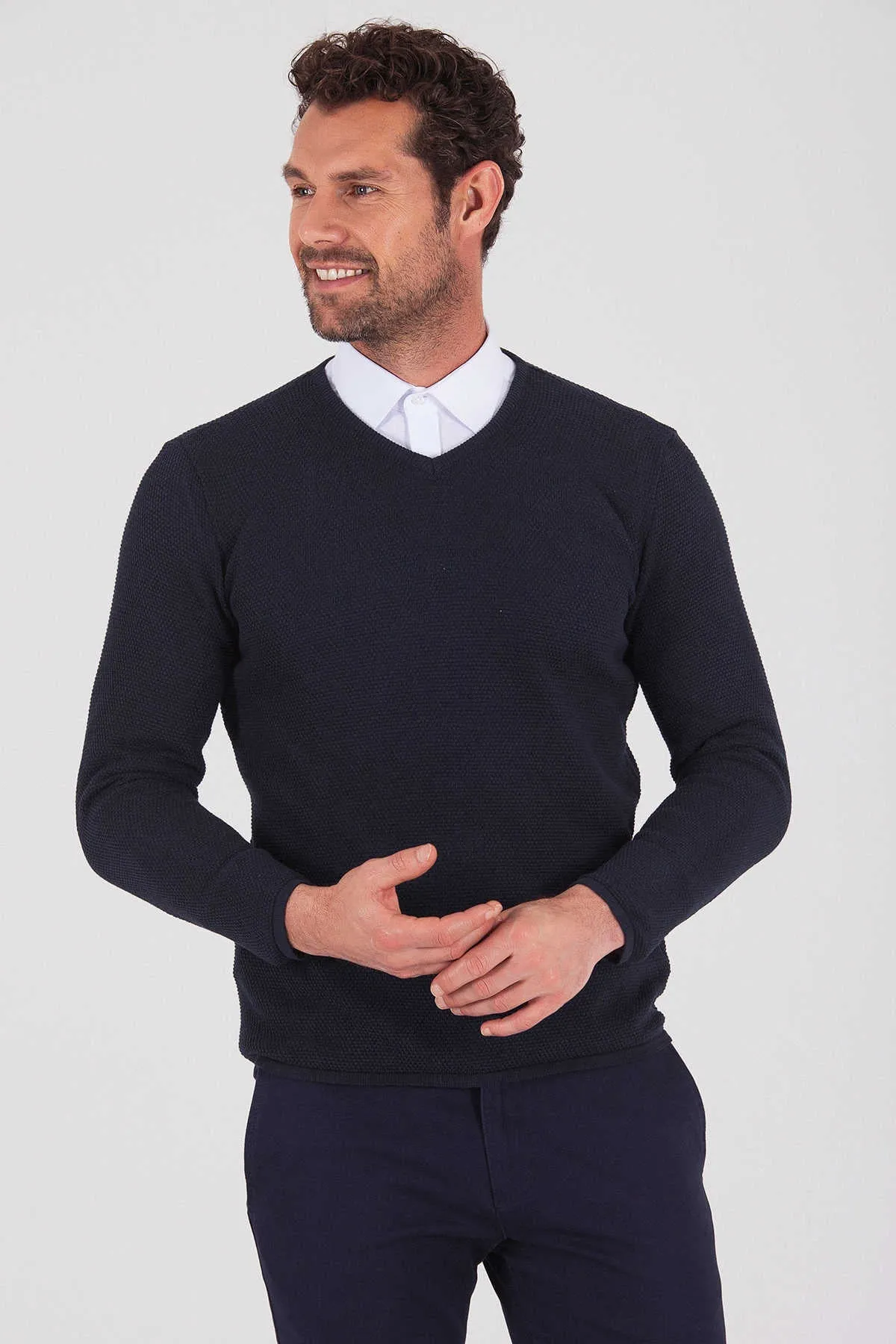Slim Fit Plain Cotton Blend Khaki V-Neck Sweater, Navy